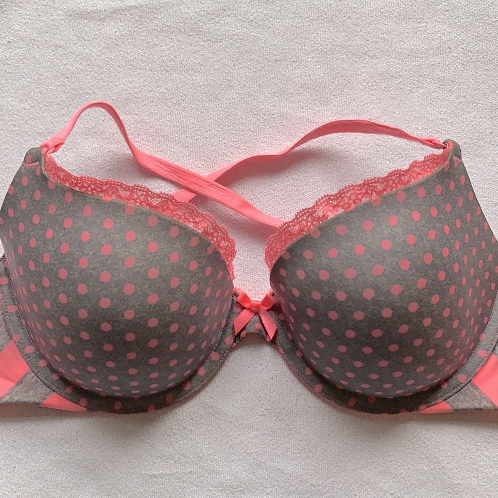 Victoria secret 32D